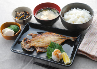 焼き魚定食