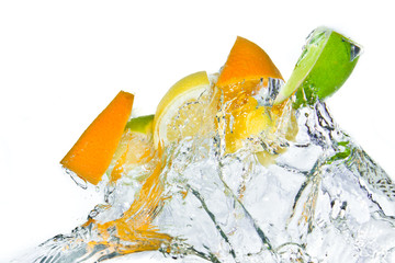 citrus fruit splashing