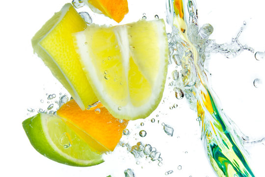 citrus fruit splashing