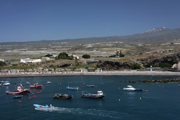 Fototapeta na wymiar Hors-bord à Playa San Juan