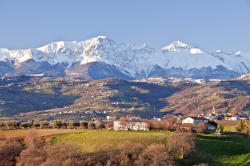 Fototapeta na wymiar Gran Sasso d'Abruzzo