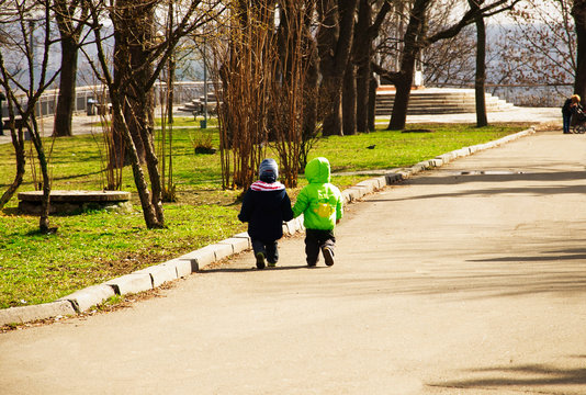 Children friends holding hands