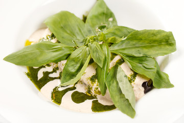 salad with basil