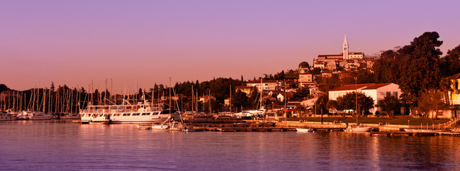 Port of Vrsar town in sunset light. Adriatic sea of Croatia. - 31341983