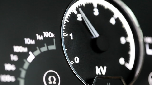 HI voltage display