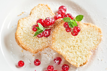 sandkuchen mit beerchen