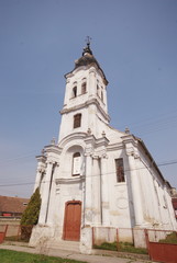 Fototapeta na wymiar chiesa romano cattolica a Dumbraveni