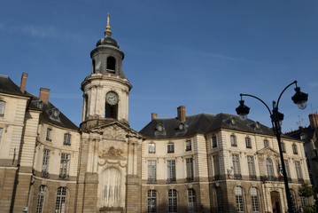 Fototapeta na wymiar Mairie de Rennes, aussi nommée hôtel de ville de Rennes