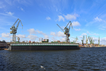 Floating dock