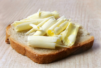 buttered bread