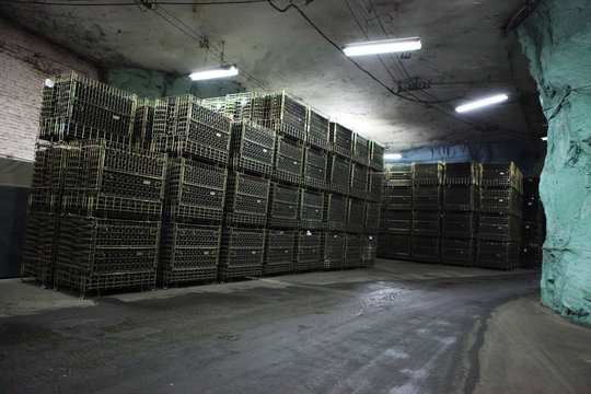 Champagne Cellar, factory at a depth of 80 meters