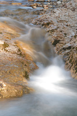 Cascade in limestones