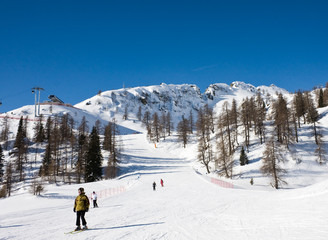 Fototapeta na wymiar Ośrodek narciarski Madonna di Campiglio. Włochy.