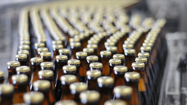 brewery inside -ampoule filling system // Brauerei Abf&uuml;llanlage