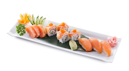 salmon combo maki © Okea