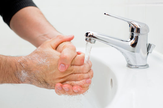 washing hands 001