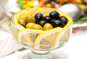 olives  with lemon