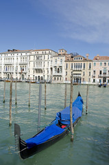 Fototapeta na wymiar Gondel auf dem Canal Grande, Venedig