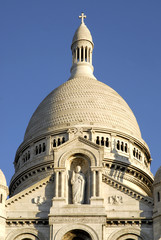 Obraz premium Dôme de la Basilique du Sacré-Cœur de Montmartre à Paris