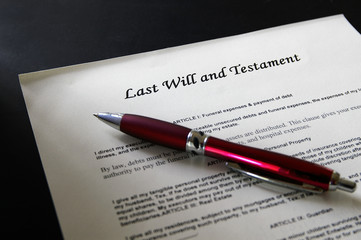 Last Will  legal document and pen