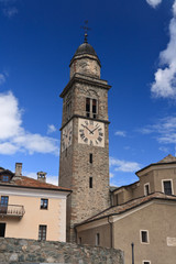 Fototapeta na wymiar Cogne - kościół w Cogne, Włochy