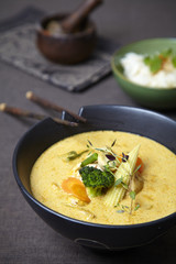 gemüse curry mit reis