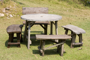 Picnic table