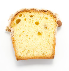 Fetta di colomba dolce
