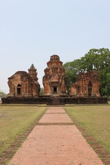 Fototapeta na wymiar Prasat Sikhoraphum Sanctuary, Surin, Thailand