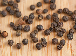 Obraz premium Heap of black pepper