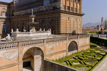 Firenze, Giardini di Bolboli e Palazzo Pitti