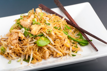 Thai Lo Mein Noodles