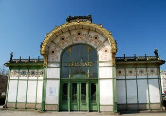 Fotobehang Otto Wagner's Pavillon, Vienna © lucazzitto