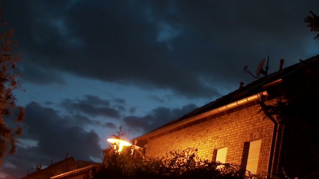 Haus + Wolken, Zeitraffer