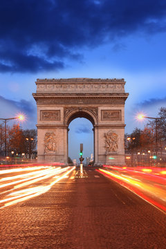 Fototapeta Paris, Famous Arc de Triumph at evening , France
