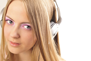 Naklejka premium Young girl in headphones