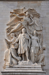 Statue du couronnement de Napol&eacute;on Bonaparte sur l'Arc de Triomp