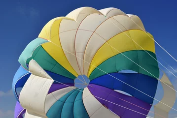 Foto op Canvas parachute © kippis