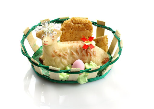 Dolce Agnello Pasquale - Easter Lamb Cake
