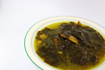 seaweed soup with pork