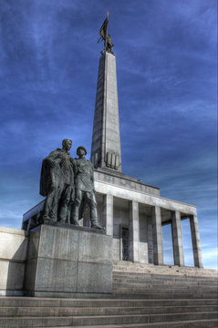 memorial landmark for fallen soldiers of world war 2