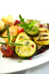 Grilled vegetables with pink pepper and rosemary