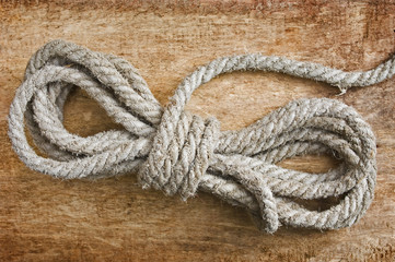 Rope with knots