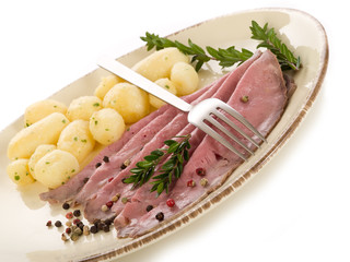 roast beef with potatoes
