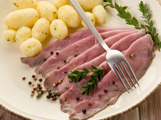 roast beef with potatoes