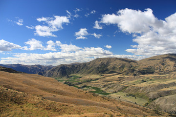 New Zealand landscape - mountains in Otago