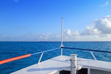 Fototapeta premium boat bow blue Caribbean sea Cancun to Isla Mujeres