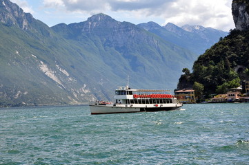 Boot auf dem Gardasee