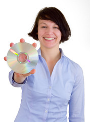 Junge Frau mit CD
