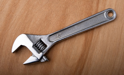Adjustable spanner